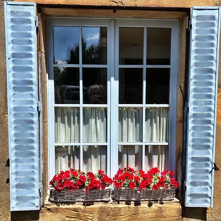 Maison Marie Oda ve Kahvaltı Lagarde (Ariege)