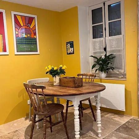 Oda ve Kahvaltı Maison Marie